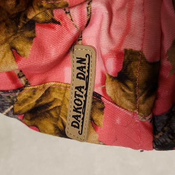 Dakota Dan Pink Camo Winter Hat - Picture 4 of 4